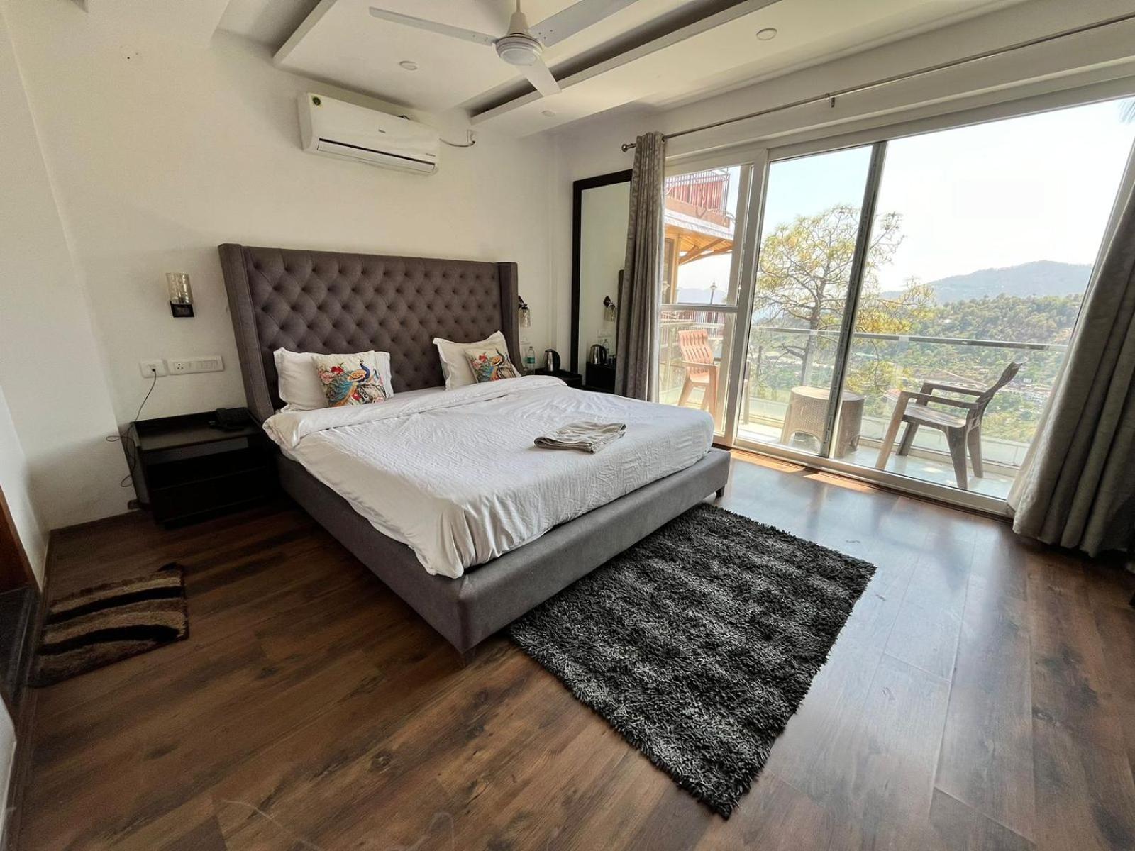 Weekend Vibes Bed and Breakfast Kasauli Εξωτερικό φωτογραφία